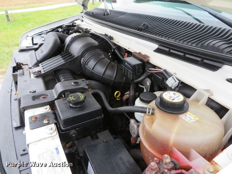 image for item DH1669 2006 Ford E350 Super Duty utility van