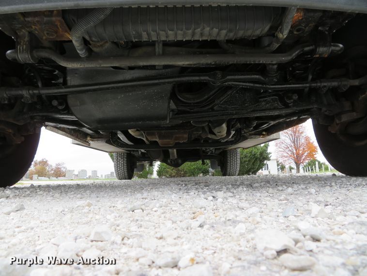 image for item DH1669 2006 Ford E350 Super Duty utility van