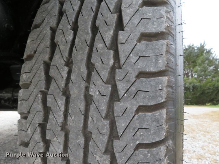 image for item DH1669 2006 Ford E350 Super Duty utility van