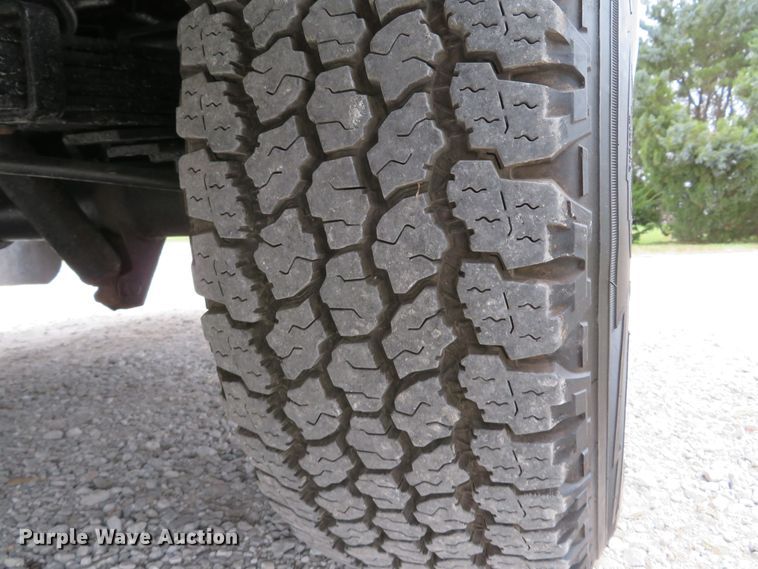 image for item DH1669 2006 Ford E350 Super Duty utility van