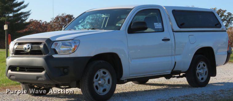image for item DH1674 2014 Toyota Tacoma pickup truck