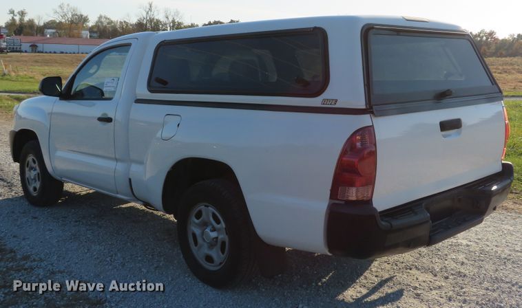 image for item DH1674 2014 Toyota Tacoma pickup truck