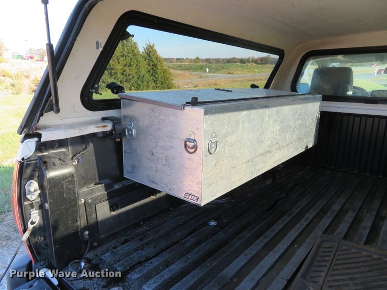 image for item DH1674 2014 Toyota Tacoma pickup truck