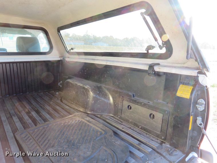 image for item DH1674 2014 Toyota Tacoma pickup truck