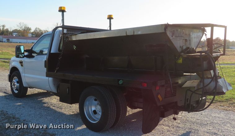 image for item DH1676 2008 Ford F350 Super Duty flatbed pickup truck