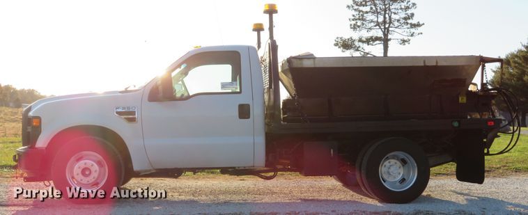image for item DH1676 2008 Ford F350 Super Duty flatbed pickup truck