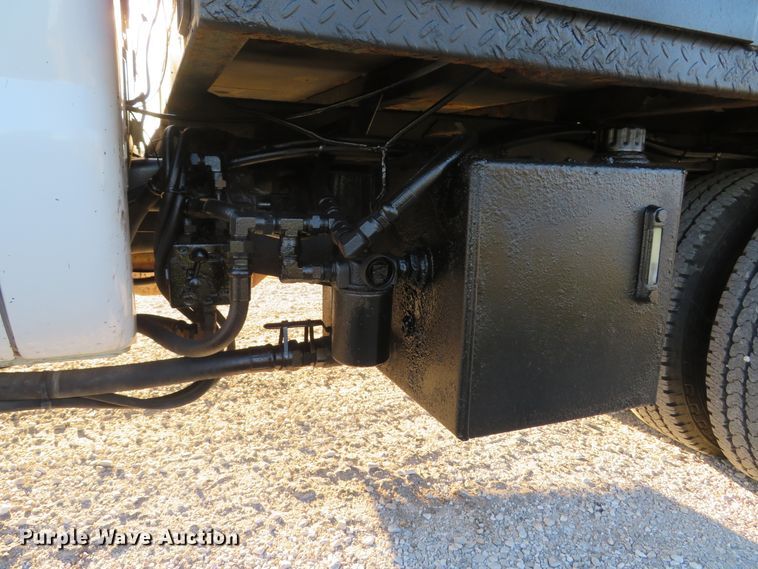 image for item DH1676 2008 Ford F350 Super Duty flatbed pickup truck