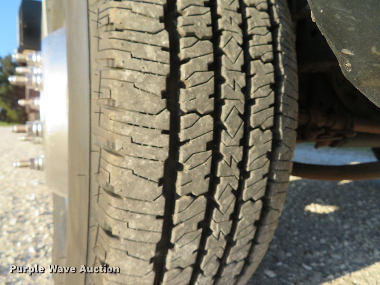 image for item DH1676 2008 Ford F350 Super Duty flatbed pickup truck