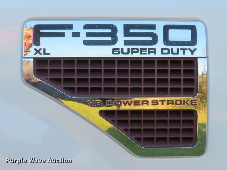 image for item DH1676 2008 Ford F350 Super Duty flatbed pickup truck