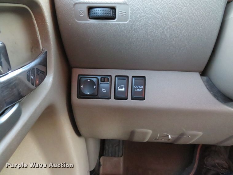 image for item DH1678 2014 Nissan Frontier Ext. Cab flatbed pickup truck