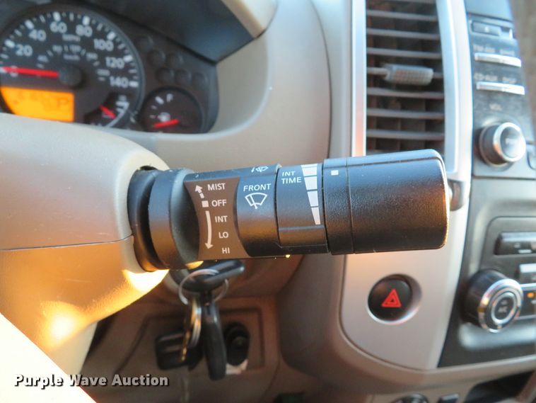 image for item DH1678 2014 Nissan Frontier Ext. Cab flatbed pickup truck