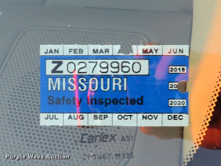 image for item DH1678 2014 Nissan Frontier Ext. Cab flatbed pickup truck