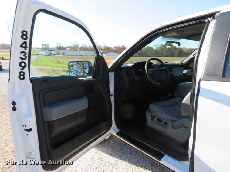 image for item DH1679 2013 Ford F150 XL SuperCab pickup truck