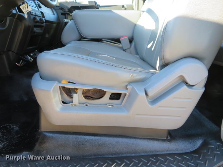 image for item DH1679 2013 Ford F150 XL SuperCab pickup truck