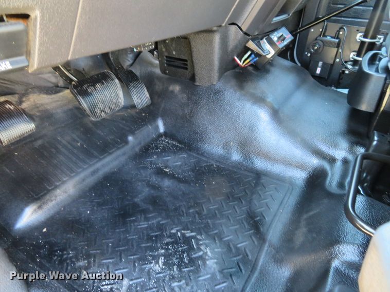 image for item DH1679 2013 Ford F150 XL SuperCab pickup truck