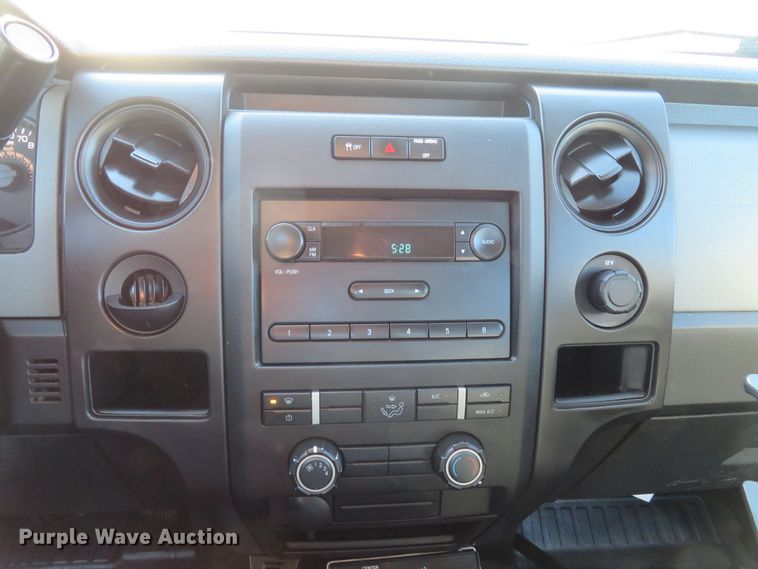 image for item DH1679 2013 Ford F150 XL SuperCab pickup truck