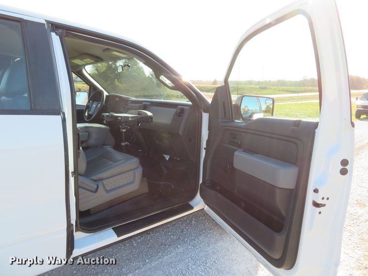 image for item DH1679 2013 Ford F150 XL SuperCab pickup truck