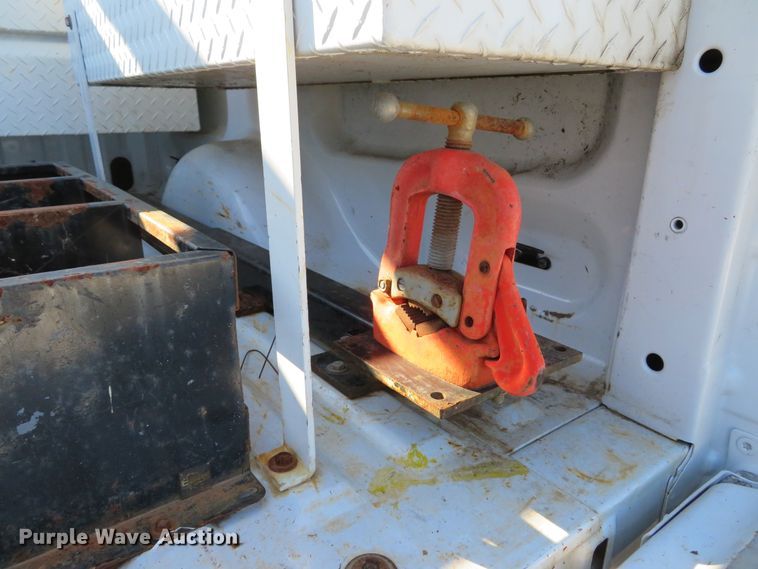 image for item DH1679 2013 Ford F150 XL SuperCab pickup truck