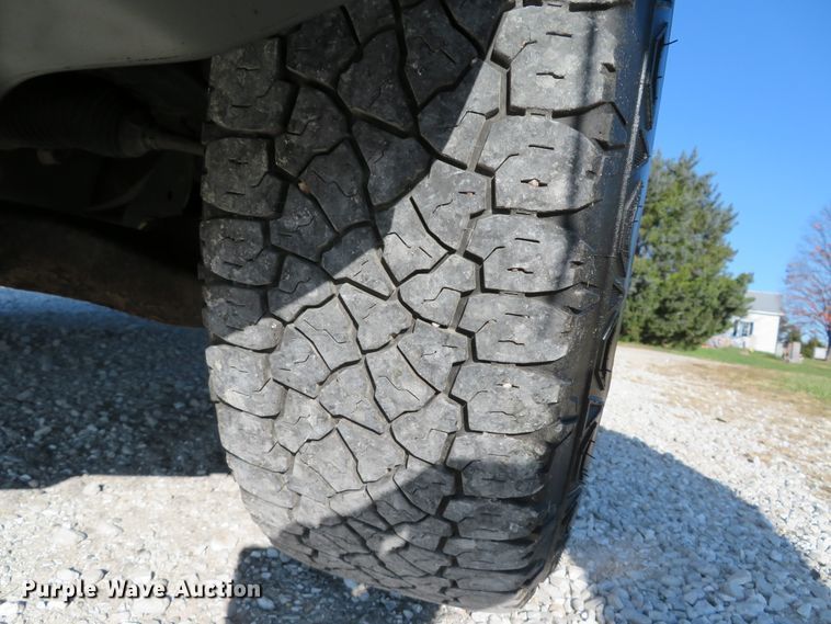 image for item DH1679 2013 Ford F150 XL SuperCab pickup truck