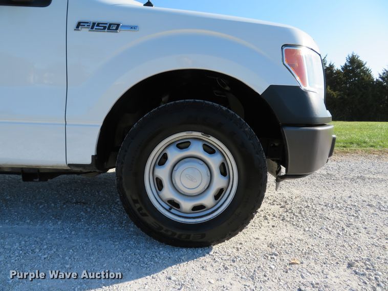 image for item DH1679 2013 Ford F150 XL SuperCab pickup truck