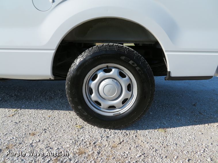 image for item DH1679 2013 Ford F150 XL SuperCab pickup truck