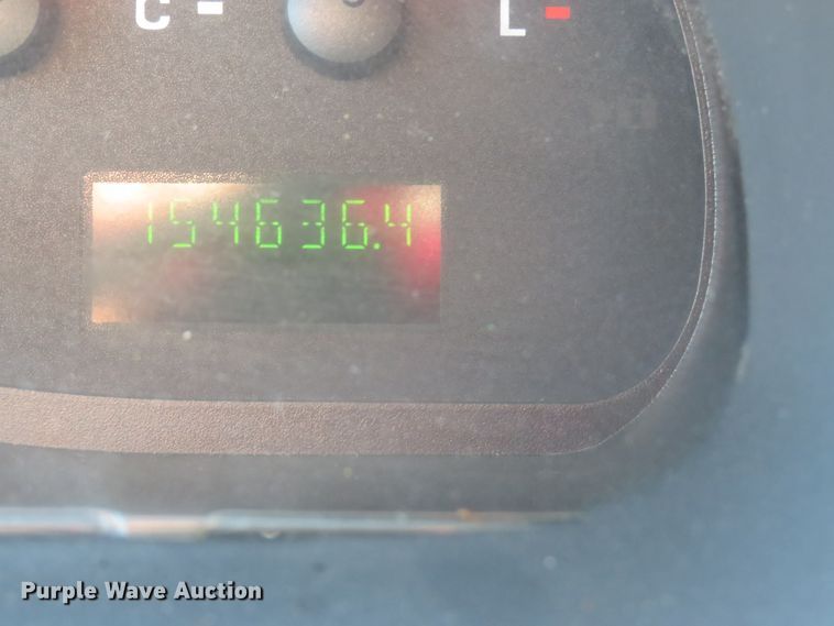 image for item DH1680 2006 Ford E350 Super Duty utility van