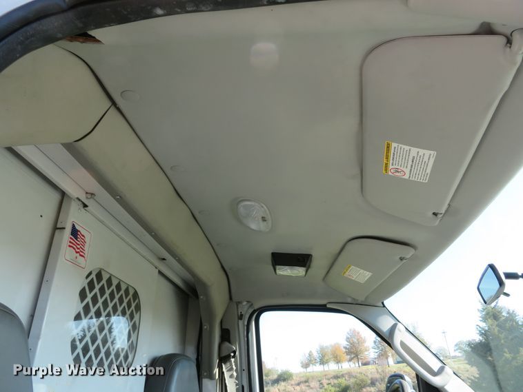image for item DH1680 2006 Ford E350 Super Duty utility van