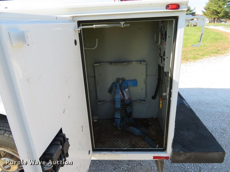 image for item DH1681 2012 Ford F550 Super Duty XL service truck with crane