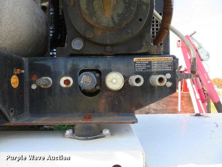 image for item DH1681 2012 Ford F550 Super Duty XL service truck with crane