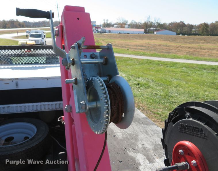 image for item DH1681 2012 Ford F550 Super Duty XL service truck with crane