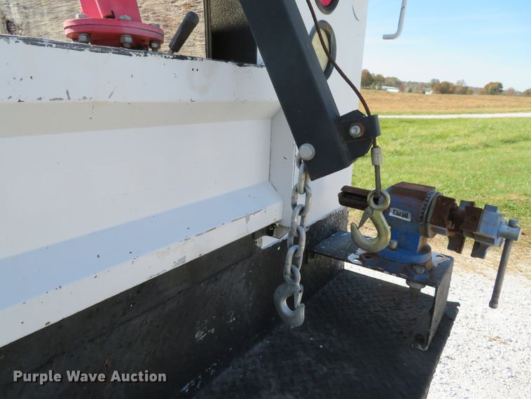 image for item DH1681 2012 Ford F550 Super Duty XL service truck with crane