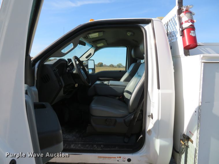 image for item DH1681 2012 Ford F550 Super Duty XL service truck with crane