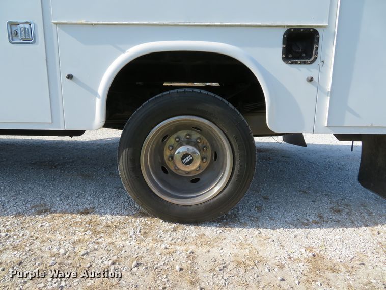 image for item DH1681 2012 Ford F550 Super Duty XL service truck with crane