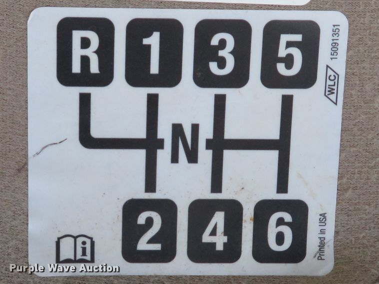 image for item DH1683 2005 GMC C6500 chipper truck