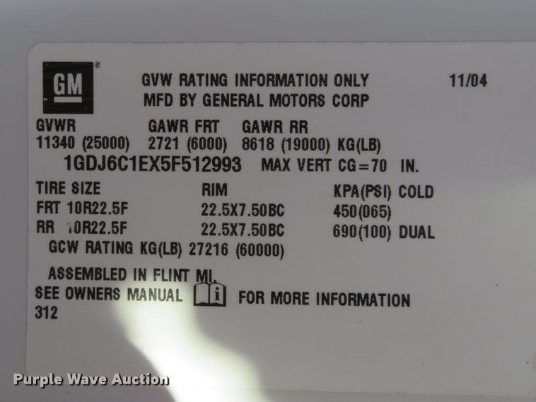 image for item DH1683 2005 GMC C6500 chipper truck