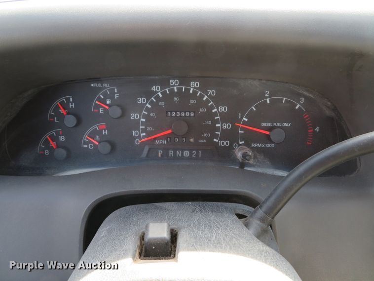 image for item DH1684 2000 Ford F350 Super Duty XL flatbed pickup truck