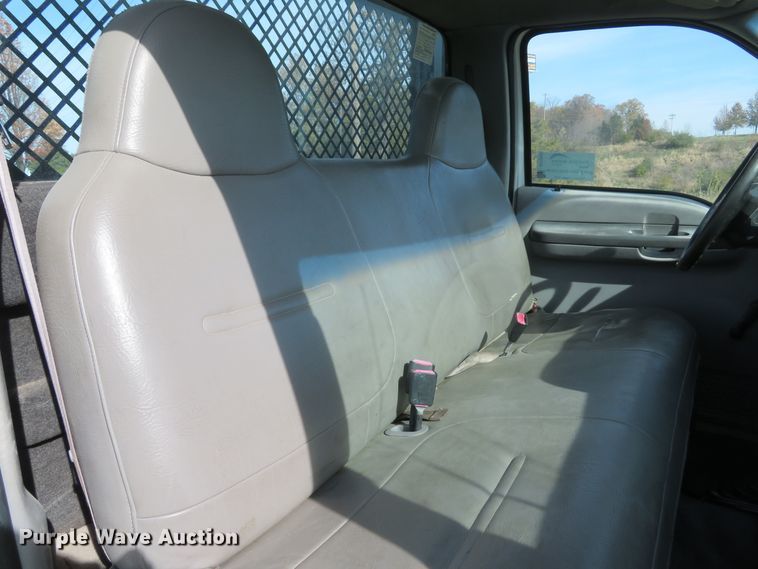 image for item DH1684 2000 Ford F350 Super Duty XL flatbed pickup truck