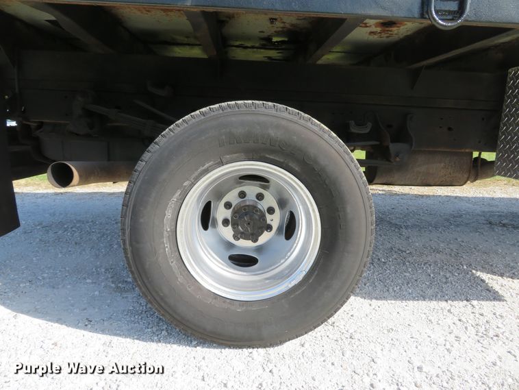 image for item DH1684 2000 Ford F350 Super Duty XL flatbed pickup truck