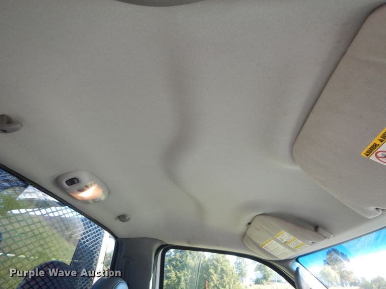 image for item DH2174 2004 Ford F350 Super Duty XL pickup truck with dump bed insert