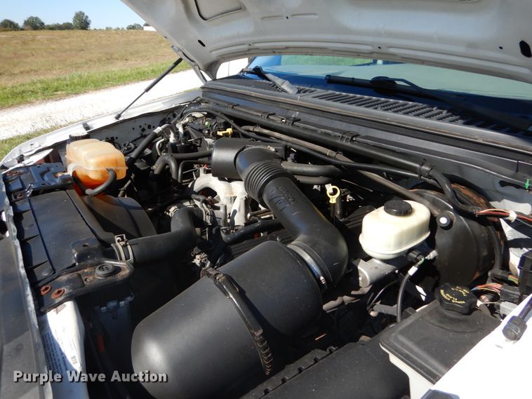 image for item DH2174 2004 Ford F350 Super Duty XL pickup truck with dump bed insert