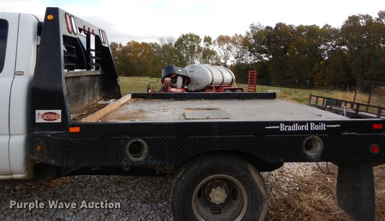 image for item DH2215 2001 Chevrolet 3500 Crew Cab flatbed pickup truck