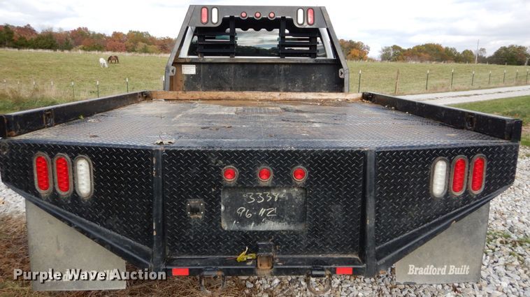 image for item DH2215 2001 Chevrolet 3500 Crew Cab flatbed pickup truck