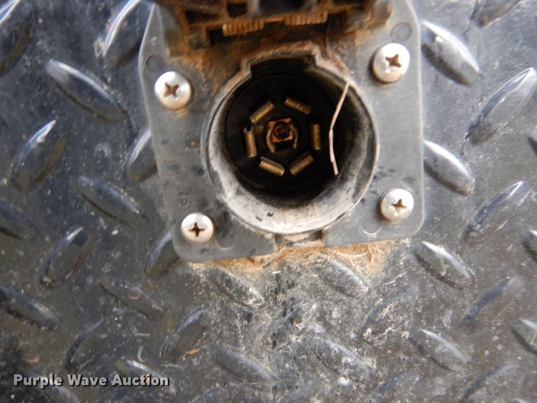 image for item DH2215 2001 Chevrolet 3500 Crew Cab flatbed pickup truck