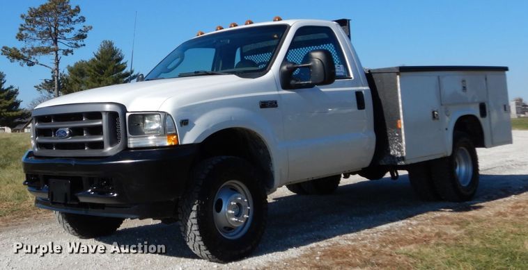 image for item DH2235 2003 Ford F350 Super Duty utility bed pickup truck