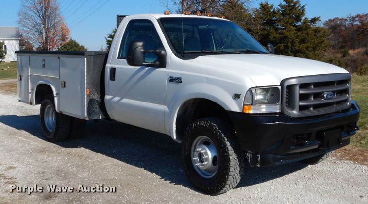 image for item DH2235 2003 Ford F350 Super Duty utility bed pickup truck