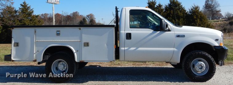 image for item DH2235 2003 Ford F350 Super Duty utility bed pickup truck