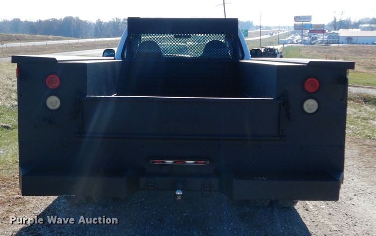 image for item DH2235 2003 Ford F350 Super Duty utility bed pickup truck