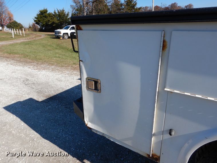 image for item DH2235 2003 Ford F350 Super Duty utility bed pickup truck