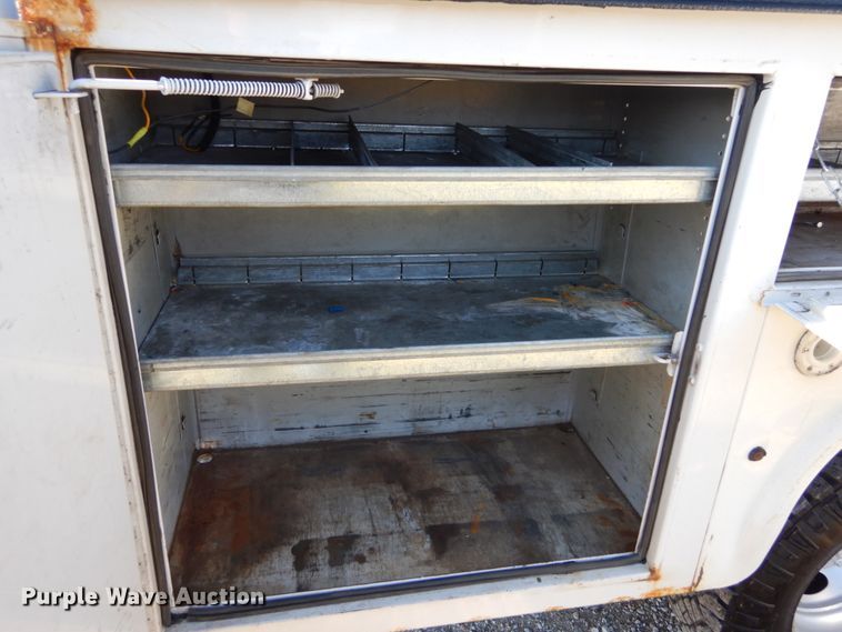 image for item DH2235 2003 Ford F350 Super Duty utility bed pickup truck