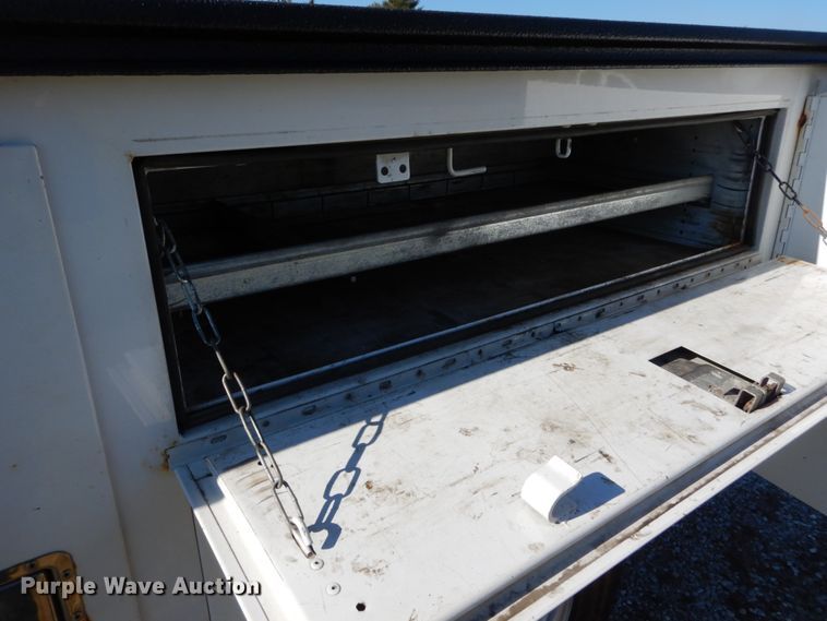 image for item DH2235 2003 Ford F350 Super Duty utility bed pickup truck